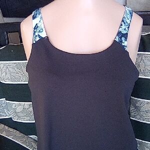 GAIAM Halter Tank Top With Criss Cross Straps And Support Bra Size M